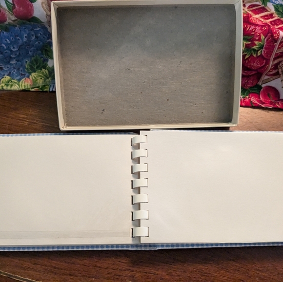 C R Gibson Vintage Grandmas Photo Album Brag Book 3-1/2”x 5.5" NWOT photo album - Picture 4 of 4
